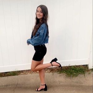 Meet your Posher, Lacy